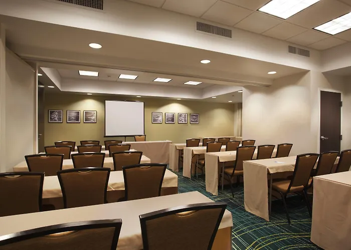 Springhill Phoenix Airport Hotel
