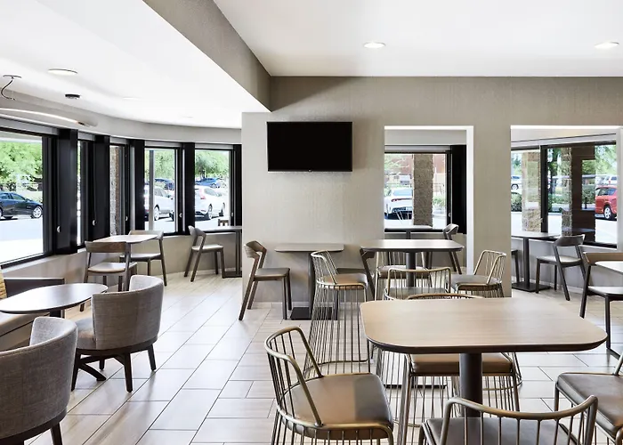 Hotel Springhill Phoenix Airport 3*