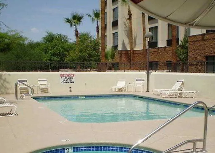 Springhill Phoenix Airport 3*